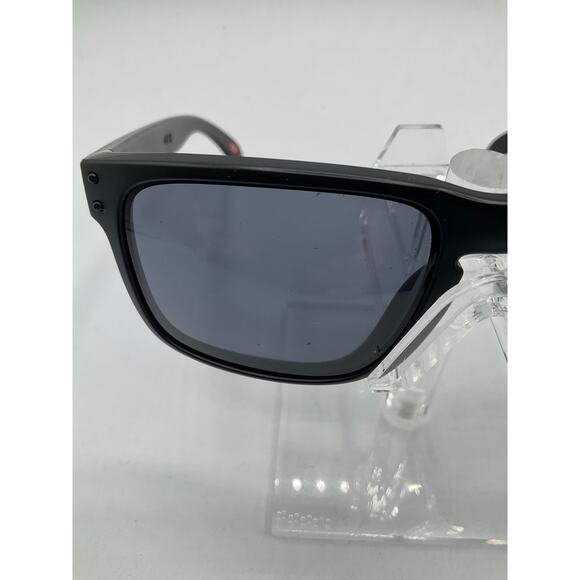 Oakley Holbrook OO9102-E 555 Sunglasses - Picture 5 of 9